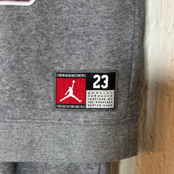 Jordan Kids Charcoal Hoodie and Joggers Set Boys Size 6 M 5-6YRS - Picture 3 of 13